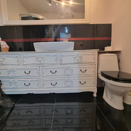 U Ewy Z Balkonem Dla 3 Osob 2pokoje