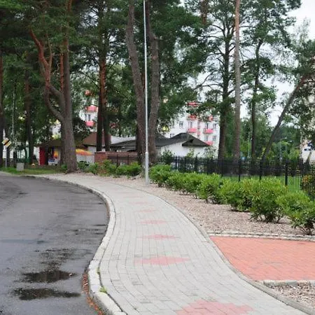 U Ewy Z Balkonem Dla 3 Osob 2pokoje ボルネ・スリノボ